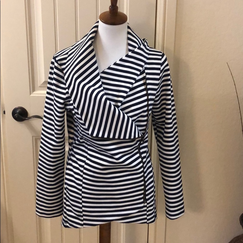 Zip Jacket/Hoodie - Size Large
